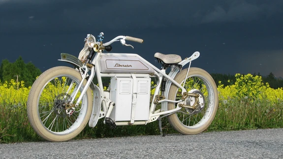 Kõik rattad valmivad käsitööna, mis teeb sõiduriistast omamoodi kunstiteose. 