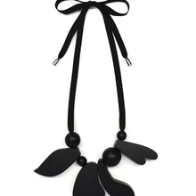 Anu Samarüütli ehtelooming.