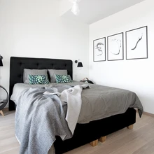 Öökapikesteks on Talken Disaini ümmargused riiulid, seinu ehib Annike Laigo graafika ning voodit Kelpman Textile’i villane pleed. Kaktusemustriga padjad pärinevad salongist Home Art.