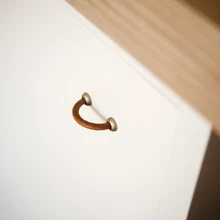 Suurt rõhku on pööratud väikestele stiilsetele detailidele.