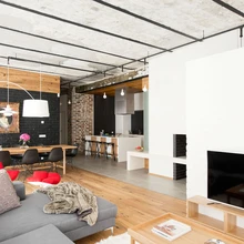 Avarus pole siin vaid näiline: korteri elutuba on 57 m2, millele lisandub veel 12 m2 suurune köögiosa.