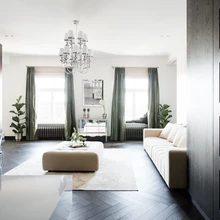 Räämas tööstusruumist vanalinnas on sündinud elegantne ja ruumikas kodu. Avarustunnet rõhutavad klaas- ja peegelpinnad, mis heidavad ruumi valgust ja vaateid. Kaunilt kõlavad kokku tume spoon, kirkad valged seinad ja küütlevad metallikpinnad.