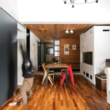 Elutoa loftilik kõrgus on maja ehitusaastale mõeldes haruldane.